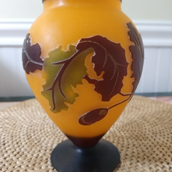 Vintage Chinese Peking Glass Vase